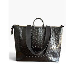 Clare V. Le Zip Sac Black Diamond Embossed Leather Tote Top Handles Gold Charm